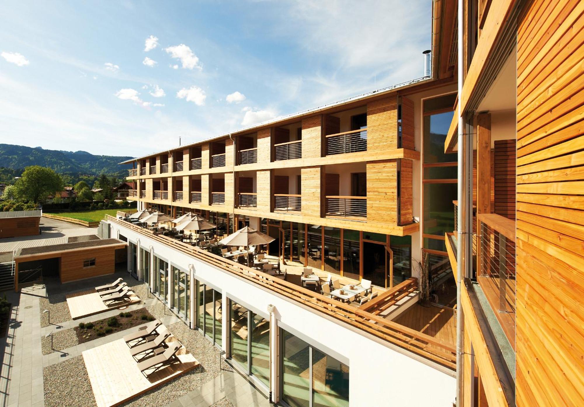 Hotel Exquisit 4*